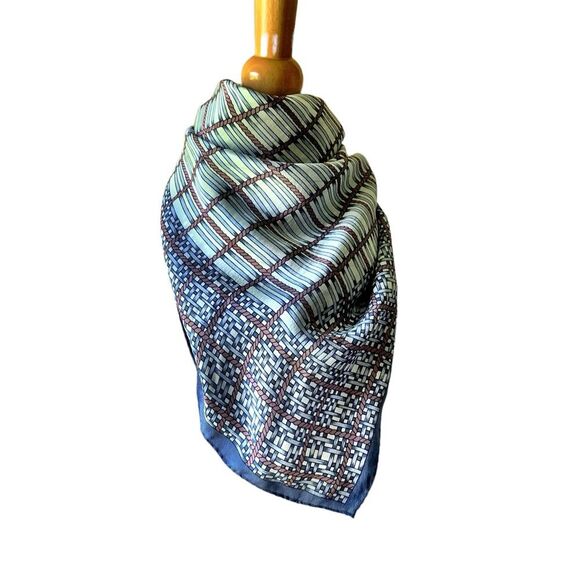 Vintage Sally Gee Blue Robe Basket Weave Print Silk Hand rolled Square Scarf - Picture 5 of 8